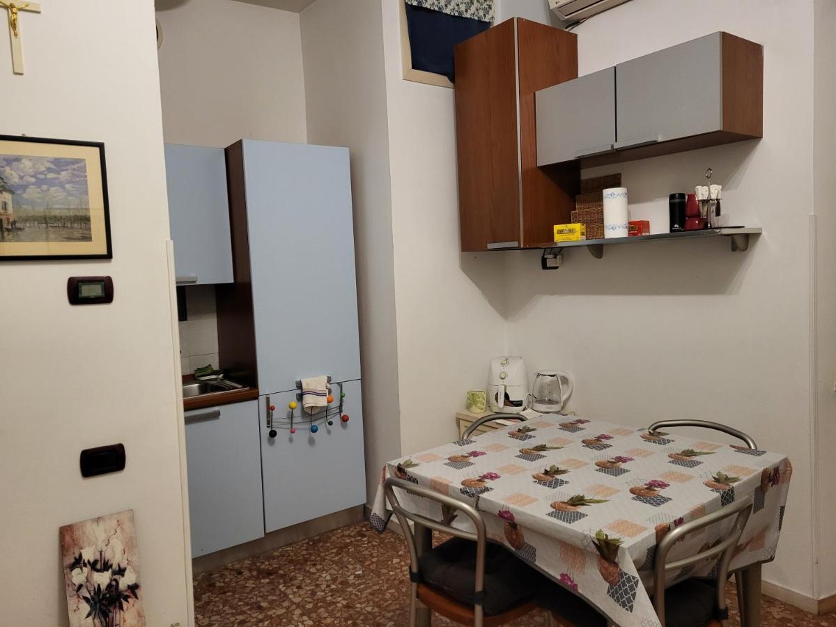 Apartamento Soggiorna Con Claudia Roma Exterior foto